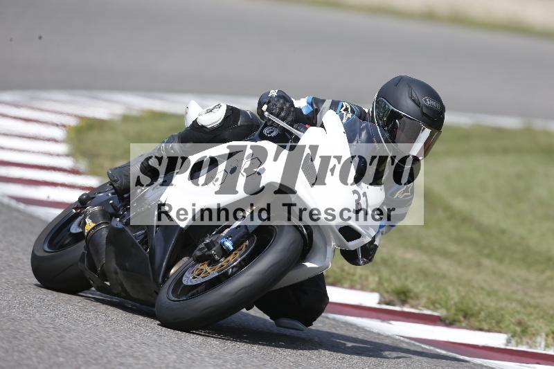 Archiv-2025/49 26.08.2025 Cornu Master School ADR/blau-bleu/31